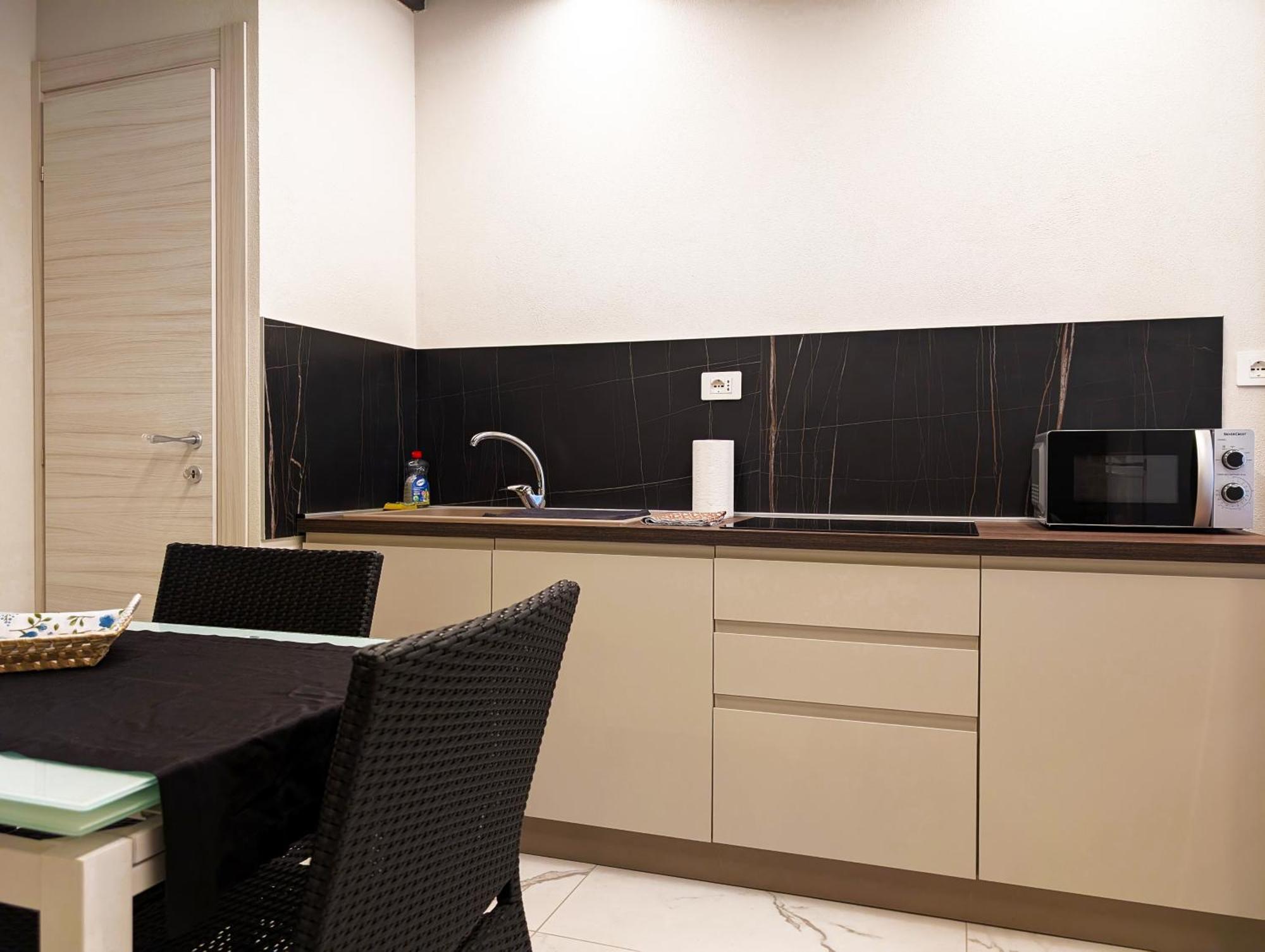 Le Torri Loft Apartment Fossano Eksteriør bilde